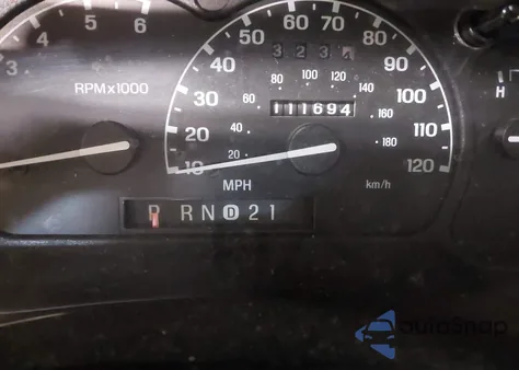 2000 Mercury Mountaineer from USA, damaged, VIN 4M2ZU86P9YUJ46250